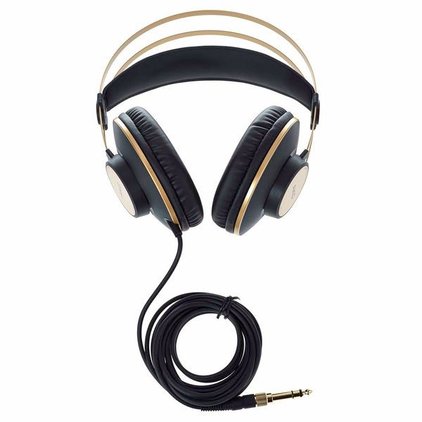 AKG K-92